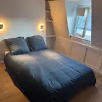 70 M2, Renovated, Perfect Location In Central Paris